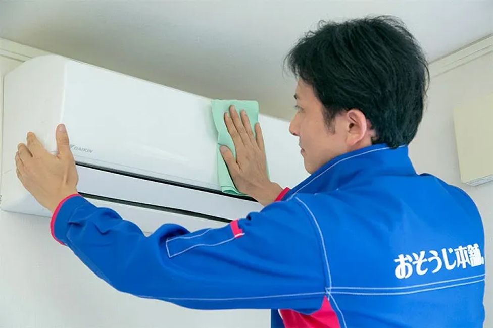 壁掛けタイプエアコン（お掃除機能なし）